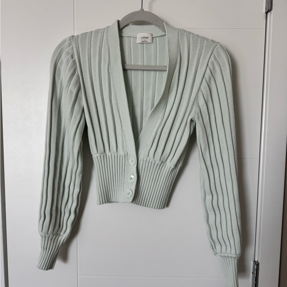 Aritzia (Wilfred) Plunge Front Cropped Cardigan